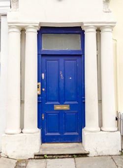 10 Iconic Doors That Will Stay in Your Mind